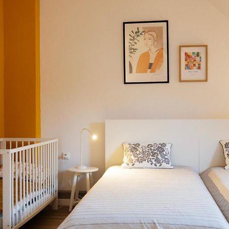 ドゥイスブルグBig Flat With Fresh Renovation, Free Parking, Sonyps, Netflixアパートメント エクステリア 写真