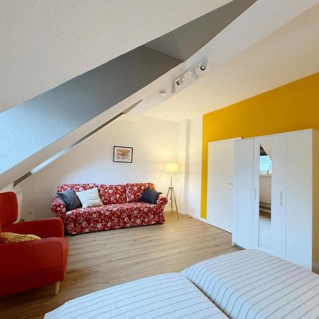 ドゥイスブルグBig Flat With Fresh Renovation, Free Parking, Sonyps, Netflixアパートメント エクステリア 写真