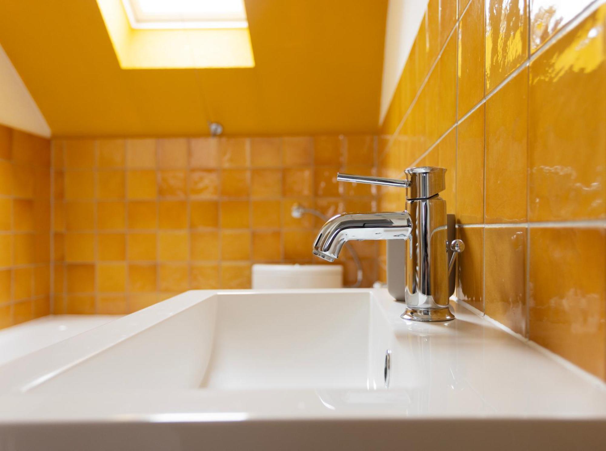 ドゥイスブルグBig Flat With Fresh Renovation, Free Parking, Sonyps, Netflixアパートメント エクステリア 写真