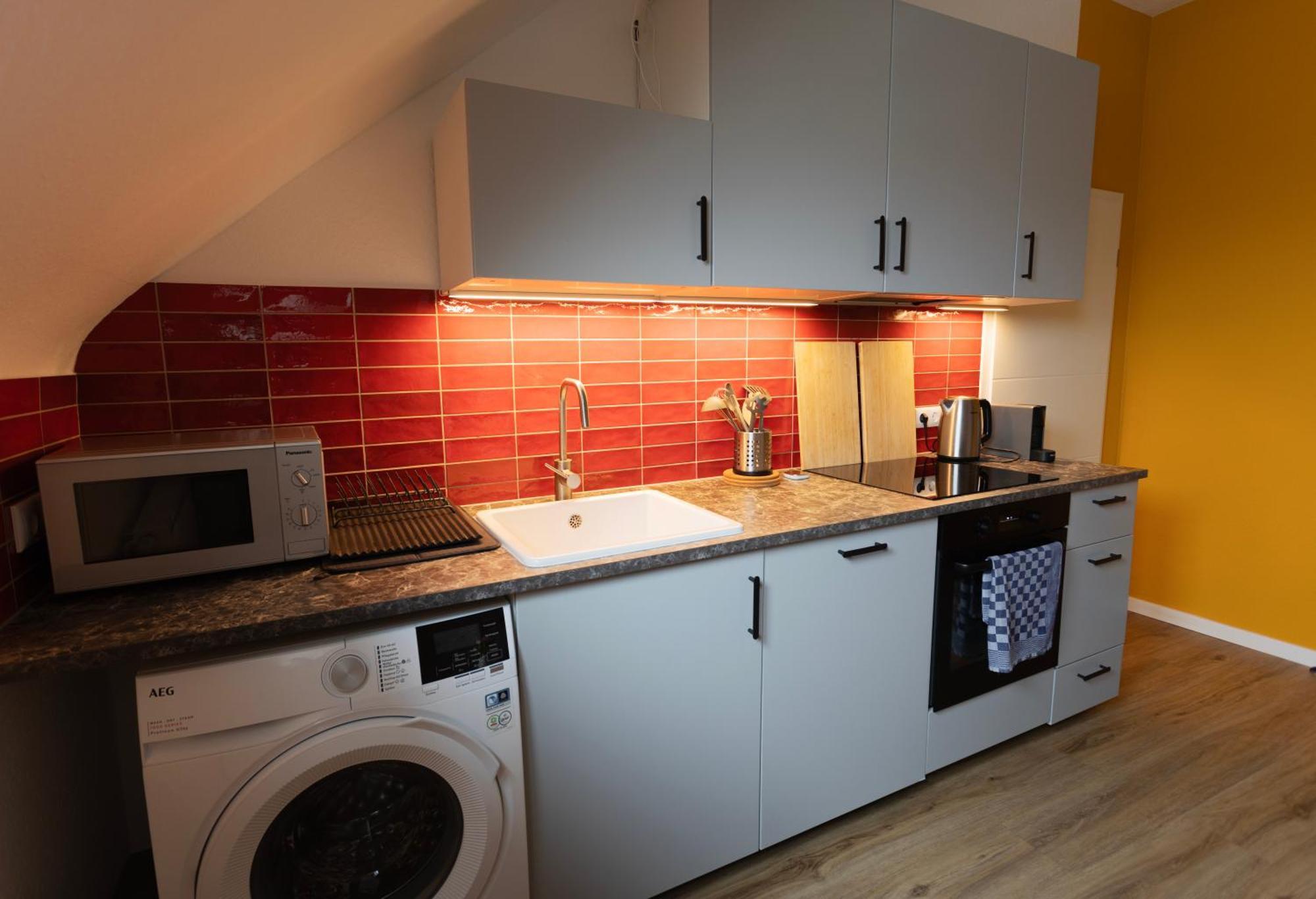 ドゥイスブルグBig Flat With Fresh Renovation, Free Parking, Sonyps, Netflixアパートメント エクステリア 写真