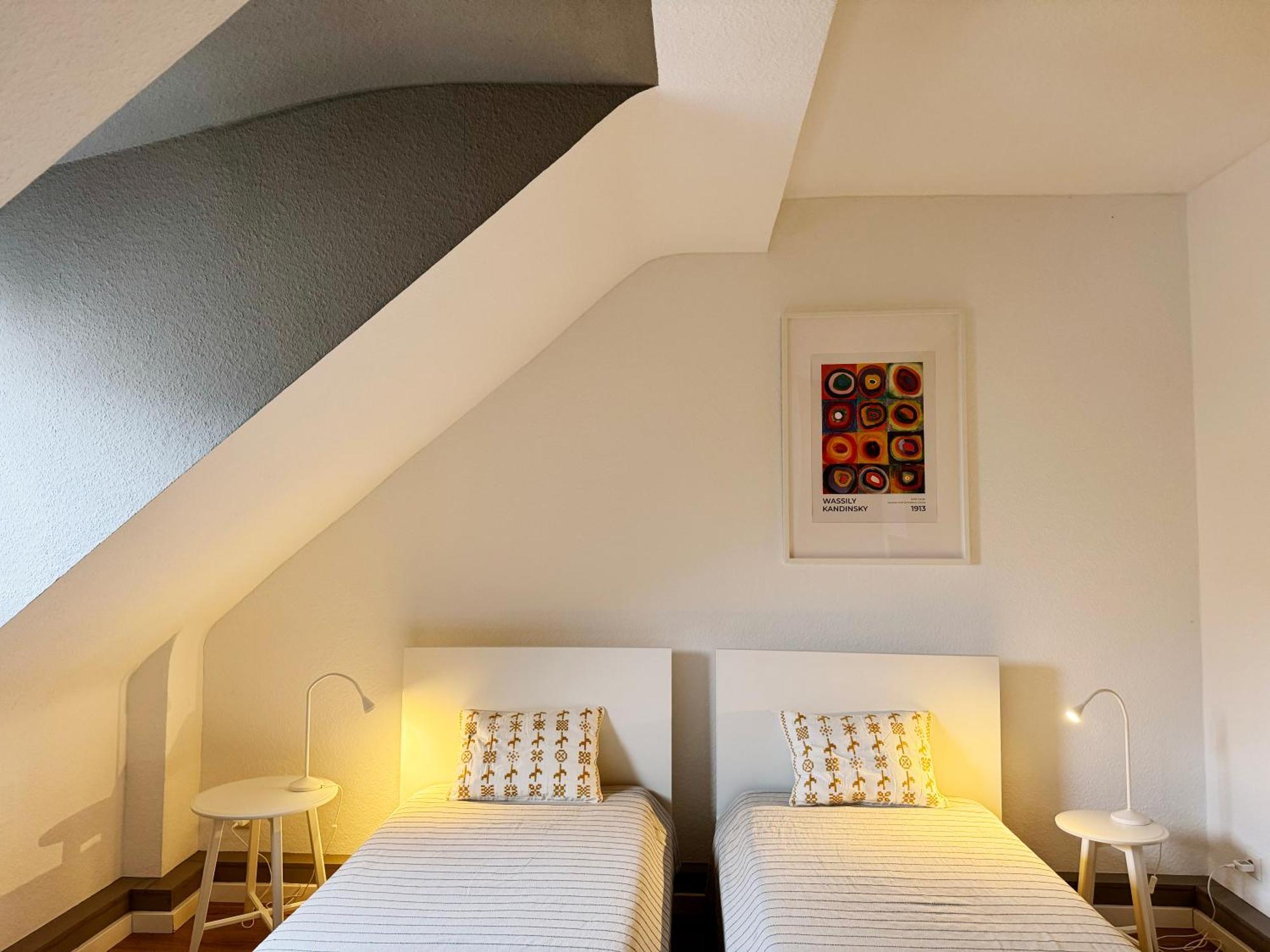 ドゥイスブルグBig Flat With Fresh Renovation, Free Parking, Sonyps, Netflixアパートメント エクステリア 写真